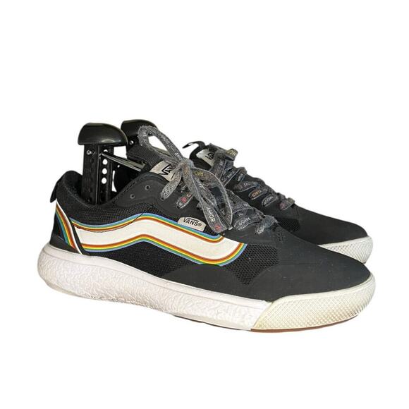 ***SOLD*** Vans UltraRange EXO "Pride" Skate Shoes Size 6.5 Black White Womens - Picture 3 of 6